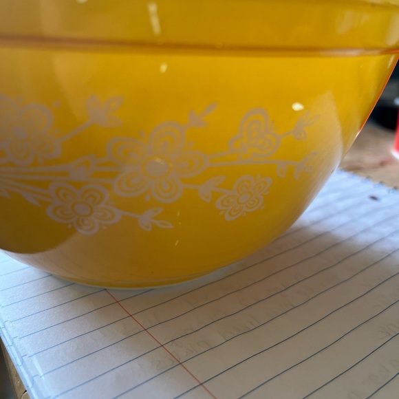 Pyrex Mixing Bowl - Picture 5 of 7